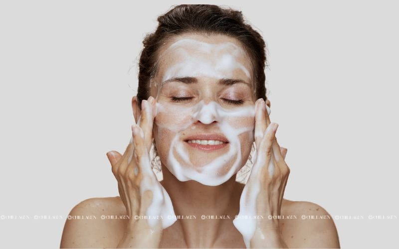 Chăm sóc da ở tuổi 40: Bí quyết giữ gìn làn da tươi trẻ và khỏe mạnh